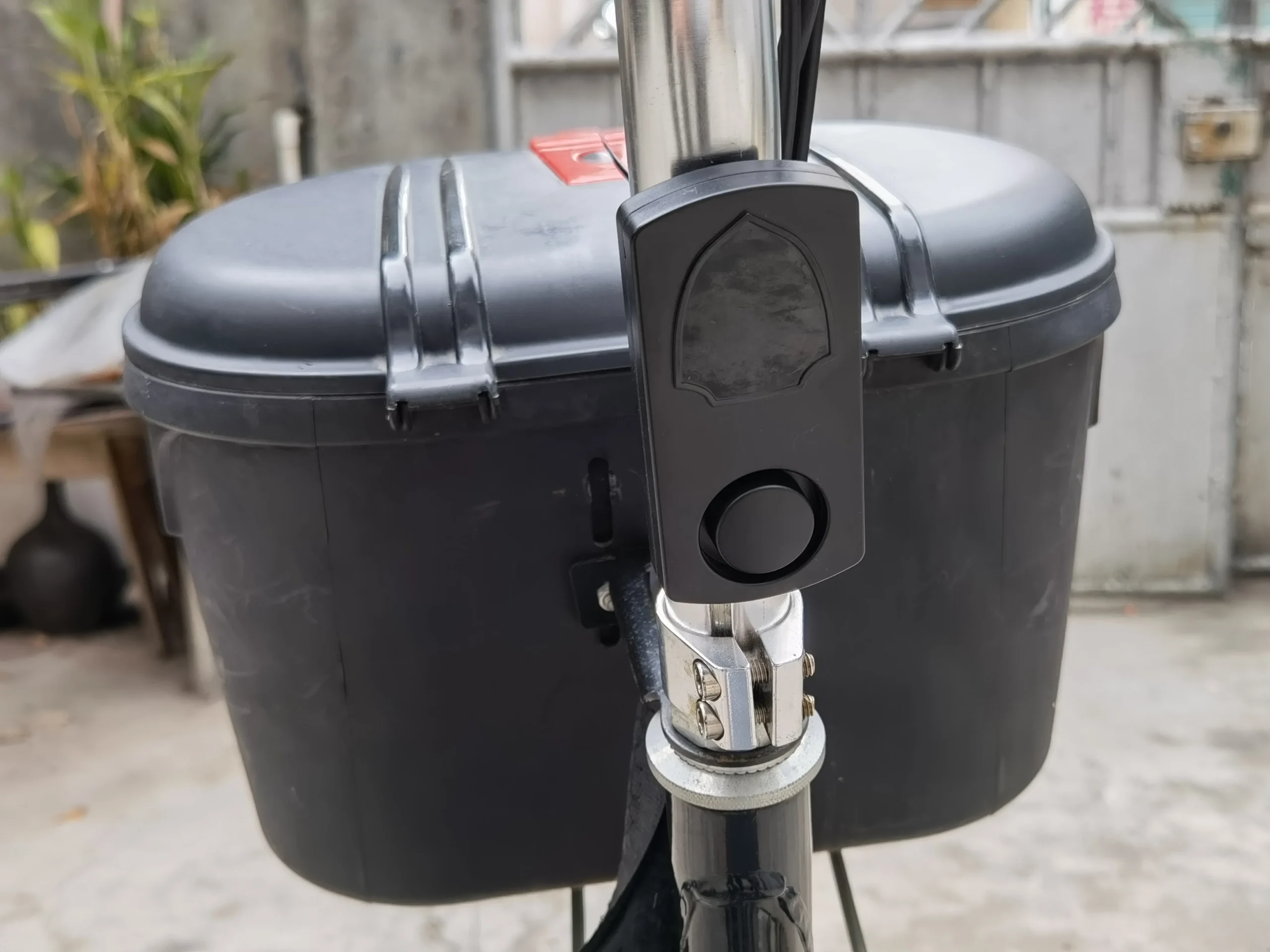 114dB Anti-Theft Motorcycle Alarm for Twist-N-Go Chicago